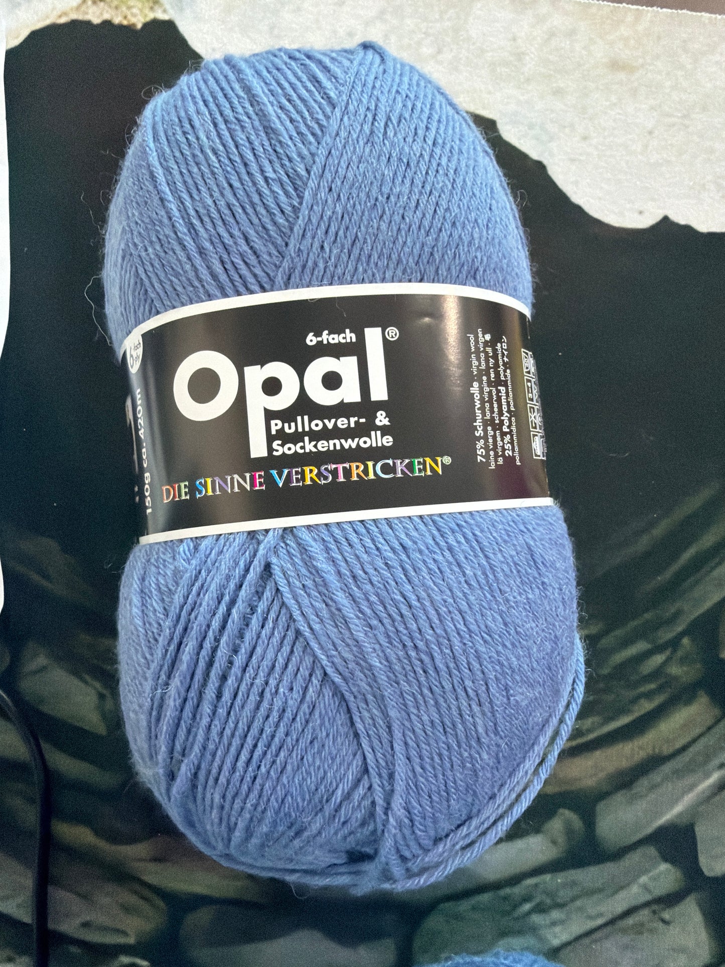 Opal uni 6ply sock yarn